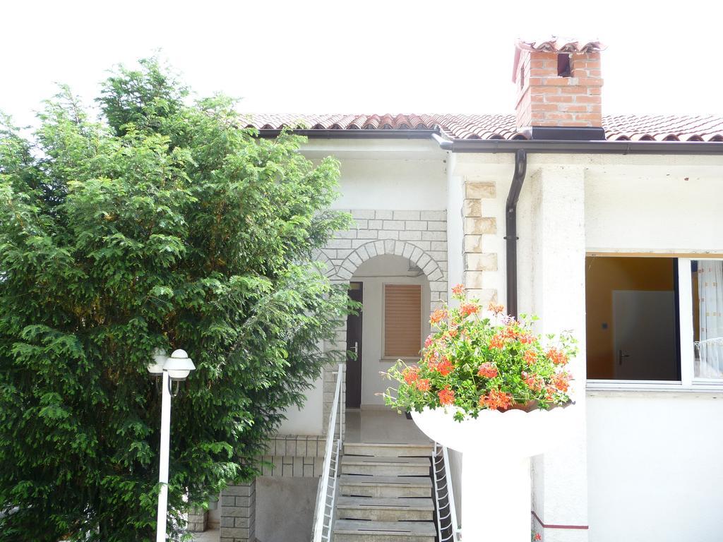 Apartments Noris Πούλα Εξωτερικό φωτογραφία