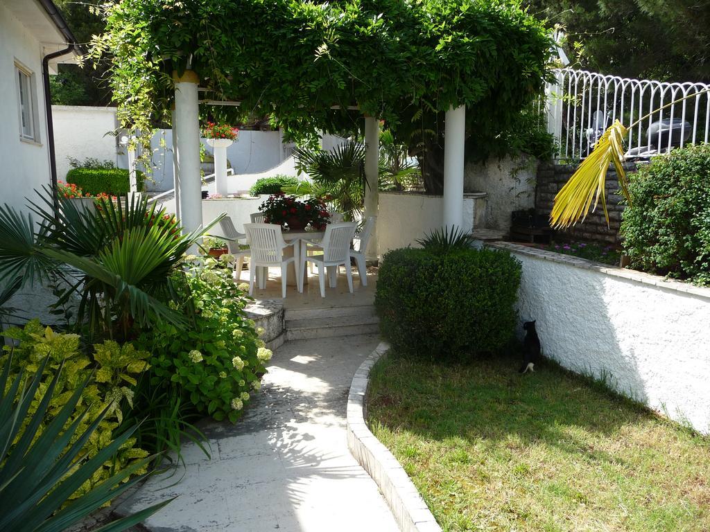 Apartments Noris Πούλα Εξωτερικό φωτογραφία