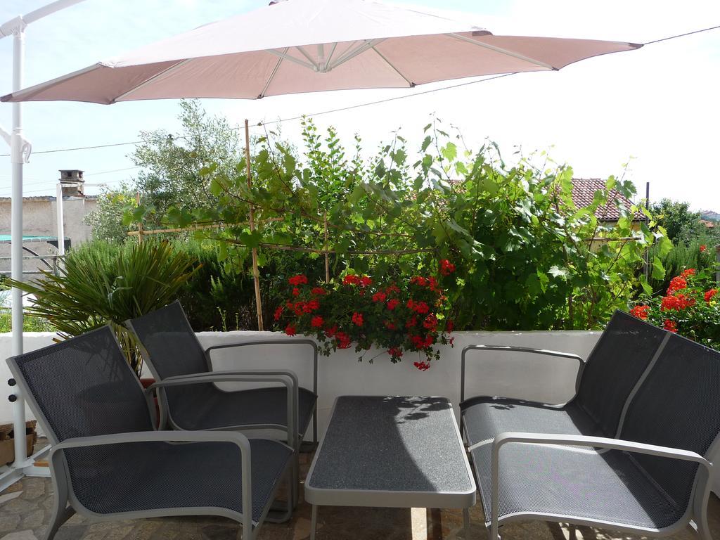Apartments Noris Πούλα Εξωτερικό φωτογραφία