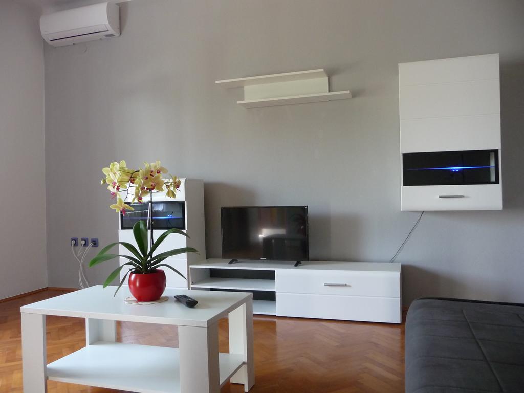 Apartments Noris Πούλα Εξωτερικό φωτογραφία